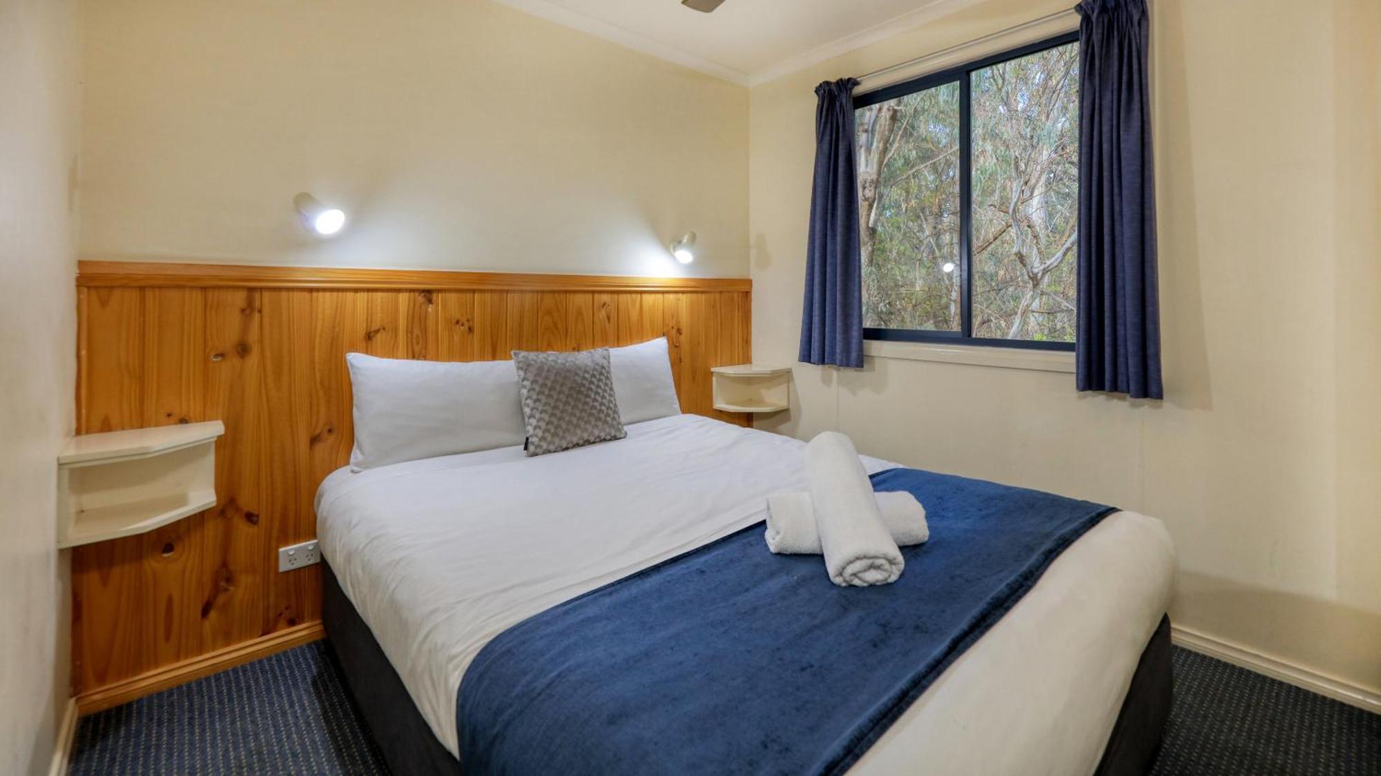 Deniliquin Riverside Caravan Park Dış mekan fotoğraf