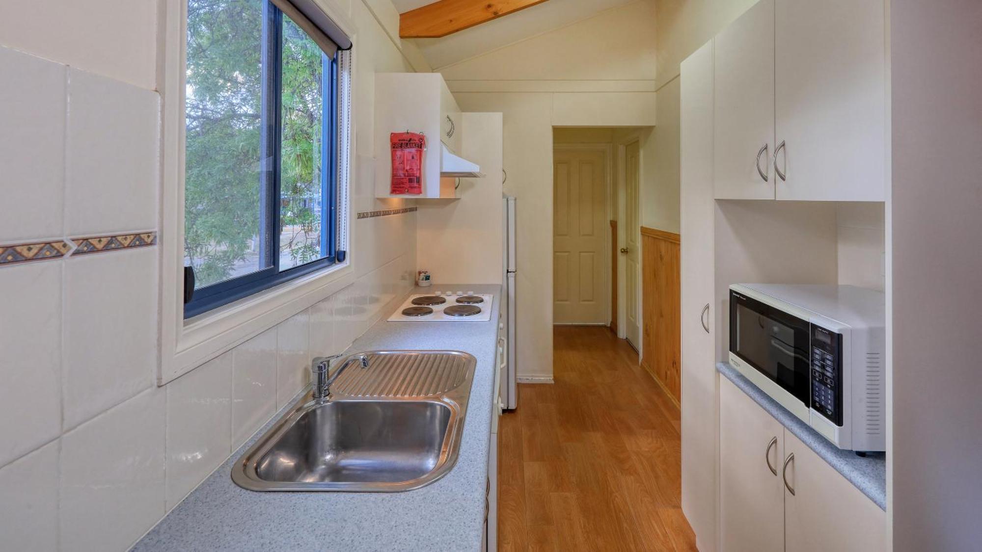 Deniliquin Riverside Caravan Park Dış mekan fotoğraf