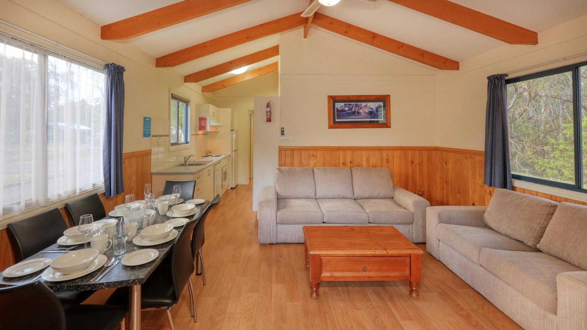 Deniliquin Riverside Caravan Park Dış mekan fotoğraf
