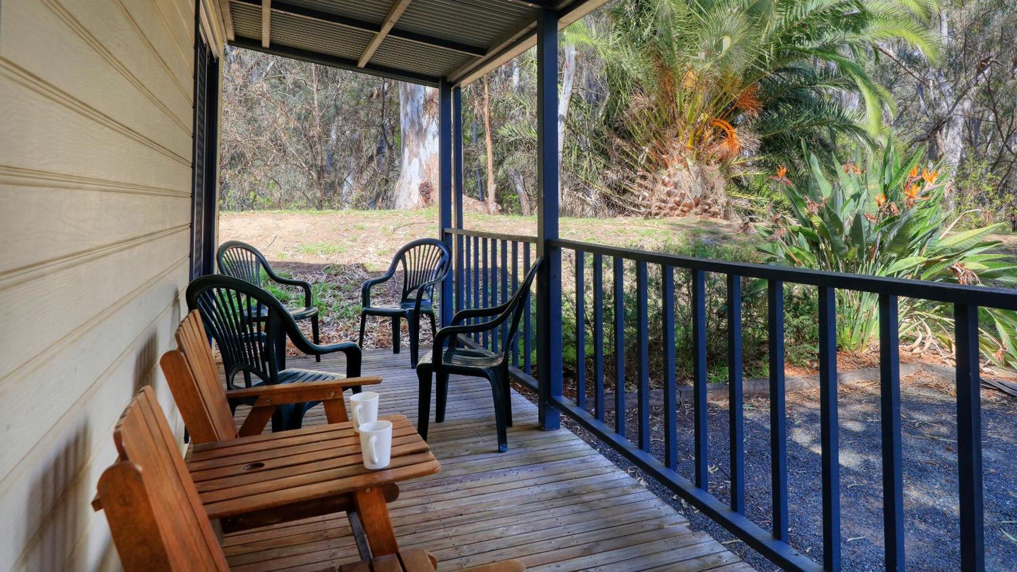 Deniliquin Riverside Caravan Park Dış mekan fotoğraf